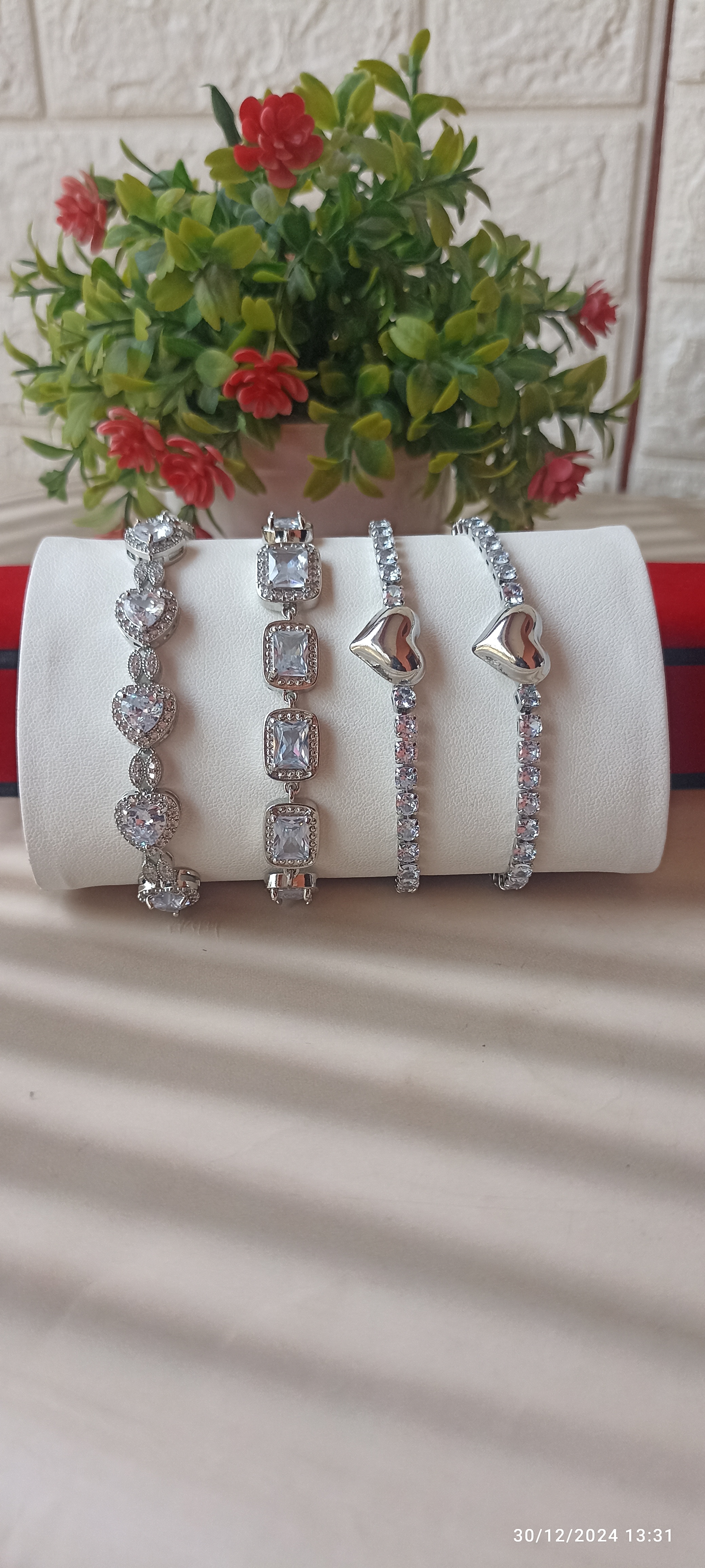 Ijez Silver Bracelets  - Buy on Payuee e-Shop