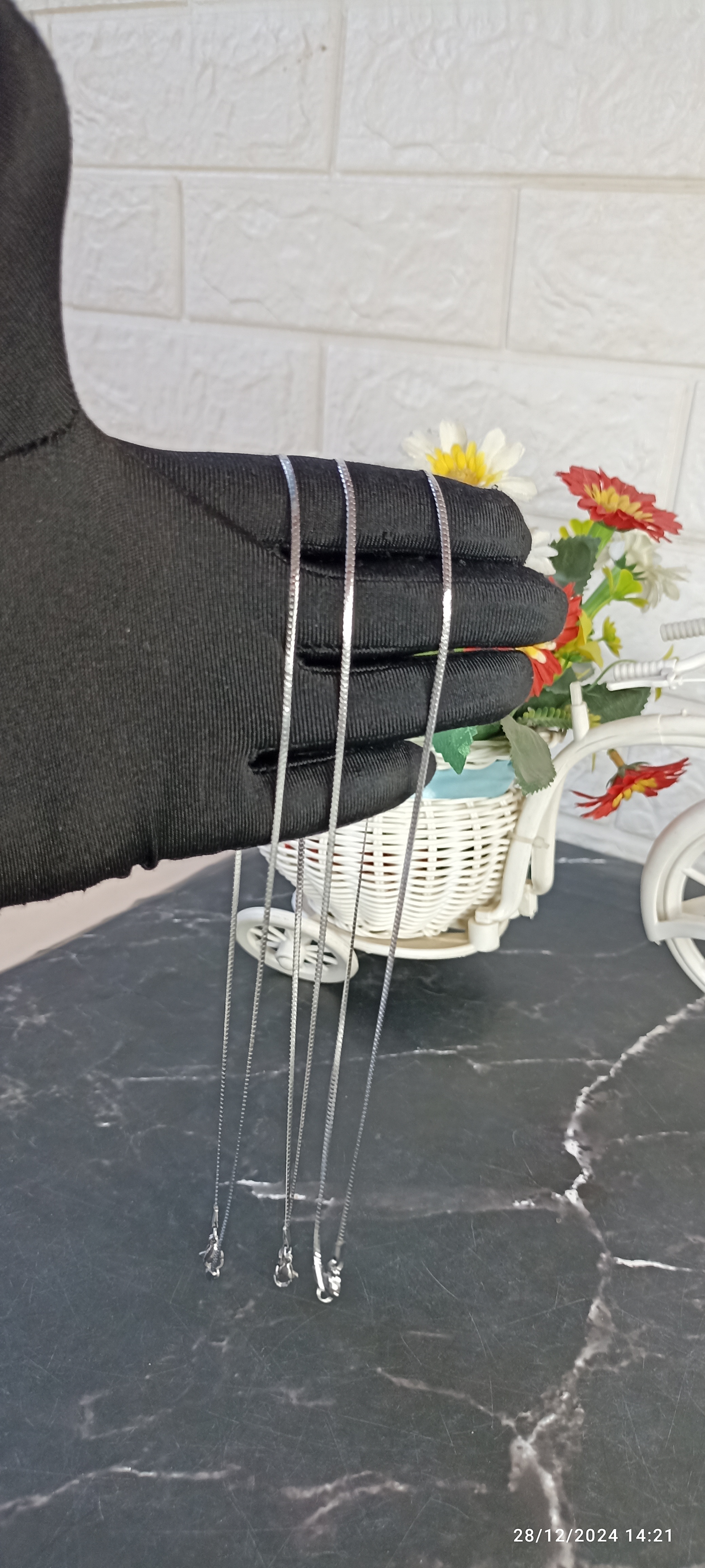 Ijez Silver Plain Chains - Buy on Payuee e-Shop