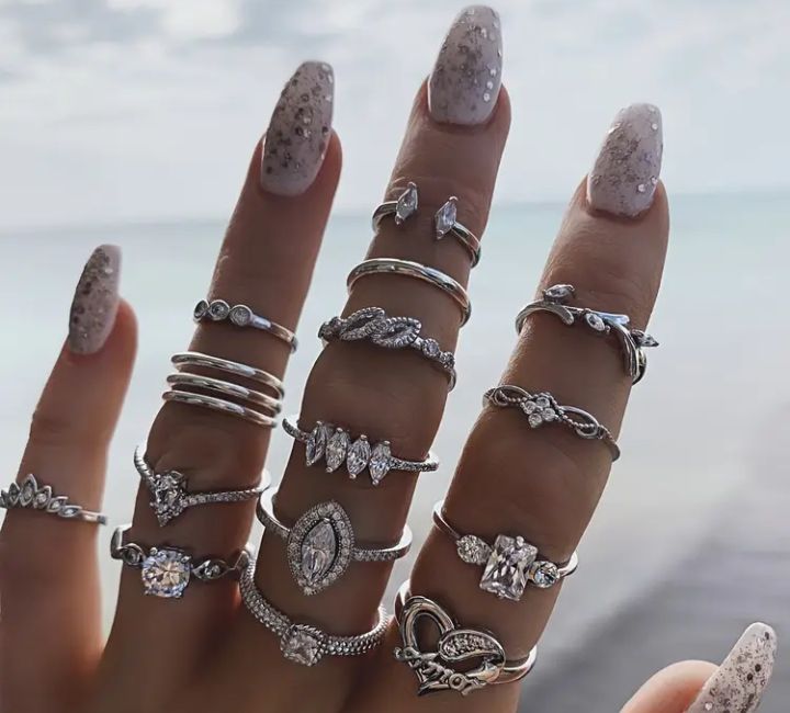 Silver colour ladies rings - Buy on Payuee e-Shop