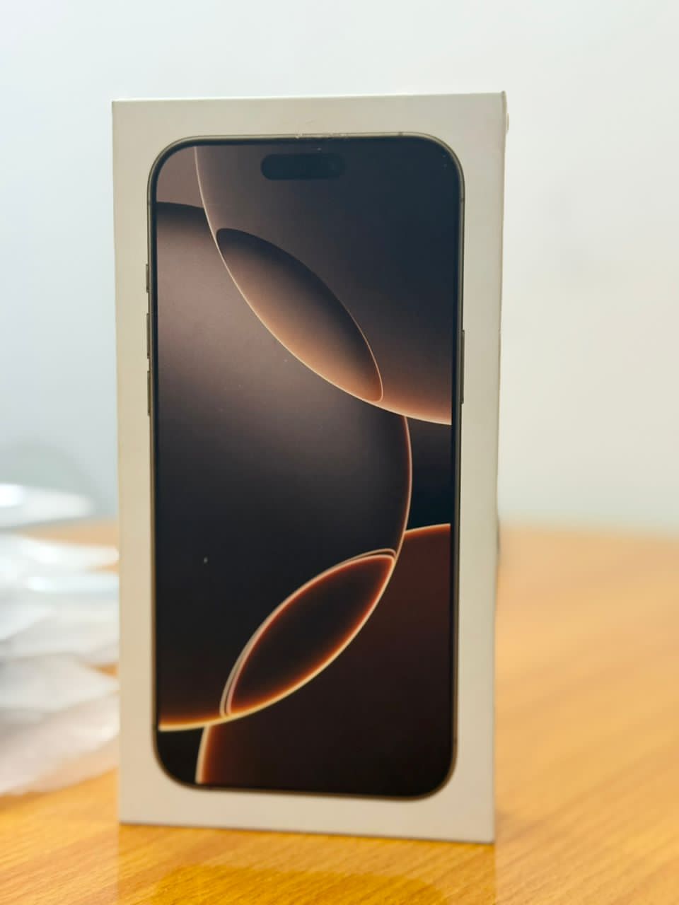 Brand new Iphone 16promax locked  256gb esim/wifi  - Buy on Payuee e-Shop